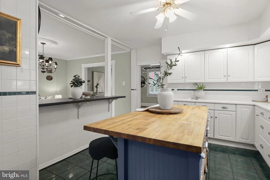 Photo of 2708 EVERGREEN AVENUE