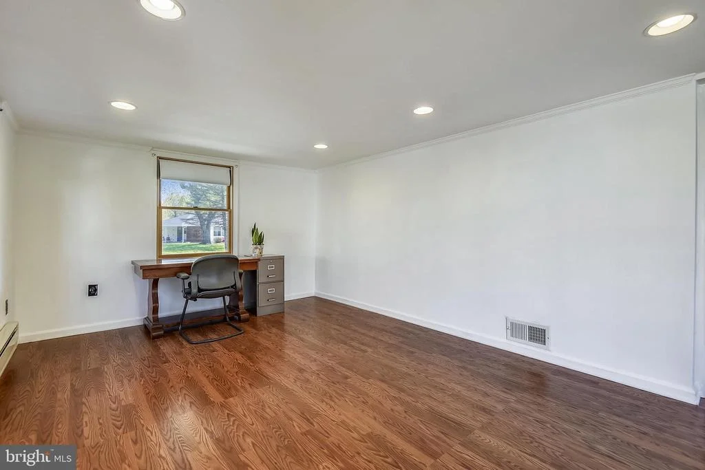 Photo of 2925 CRAIGLAWN ROAD