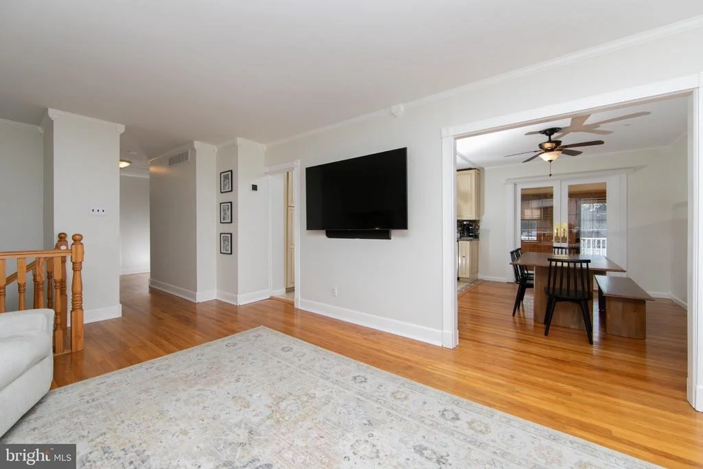 Photo of 787 LANCING ROAD