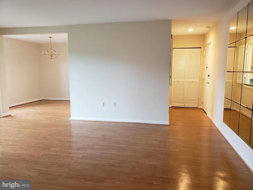 Photo of Unit 72D at 3600 GLENEAGLES DRIVE