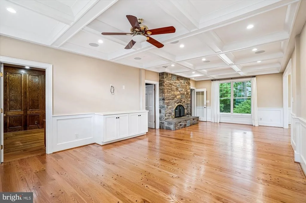 Photo of 8849 TUCKERMAN LANE