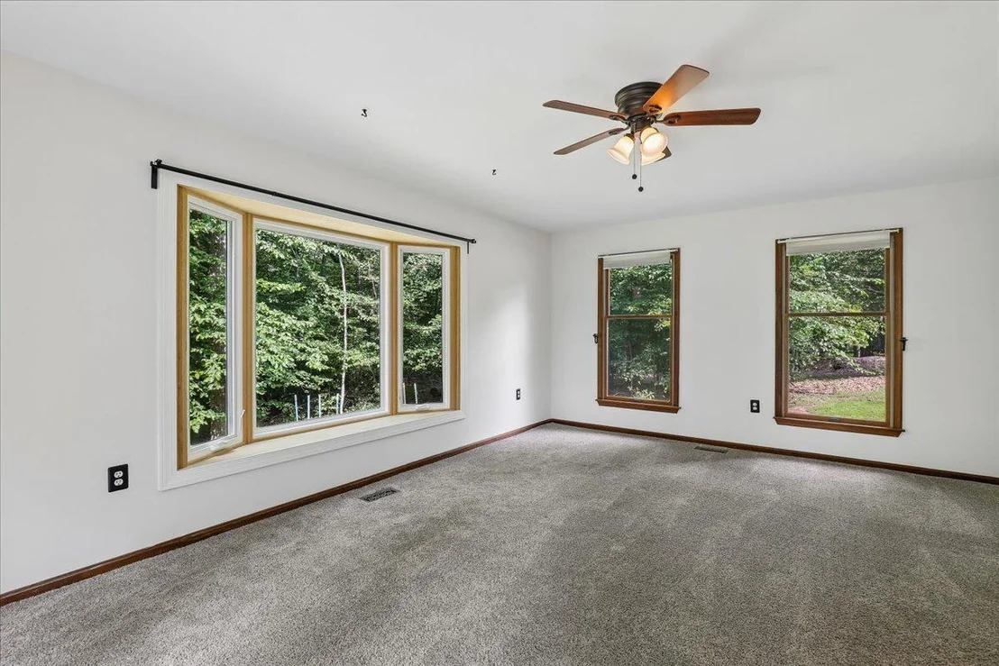 Photo of 8253 HONEYSUCKLE ROAD