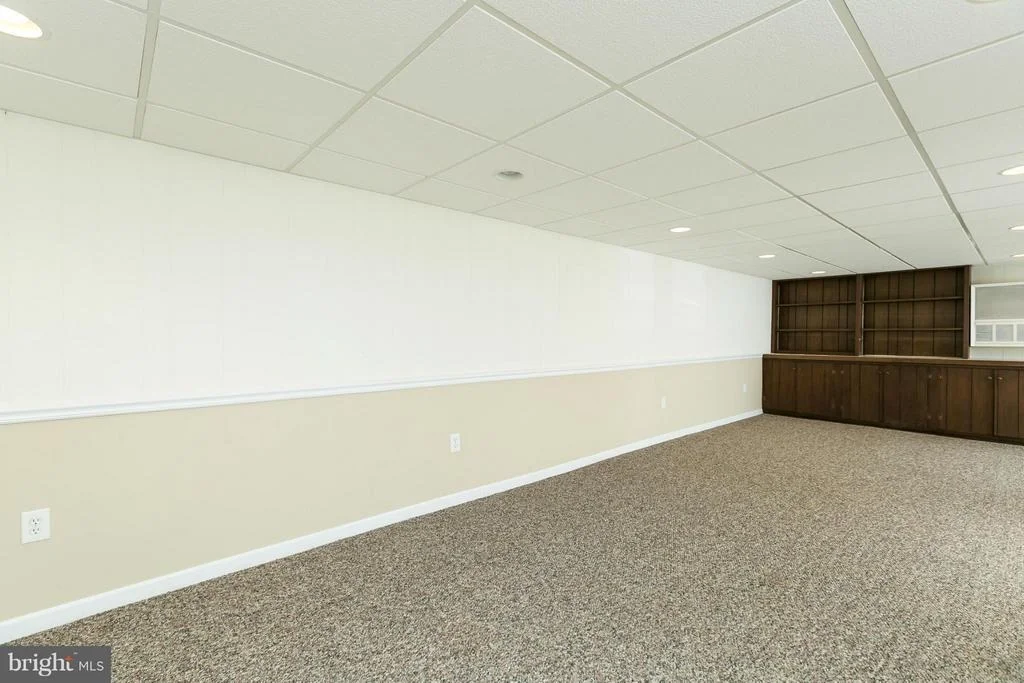 Photo of 8735 TERESA LANE