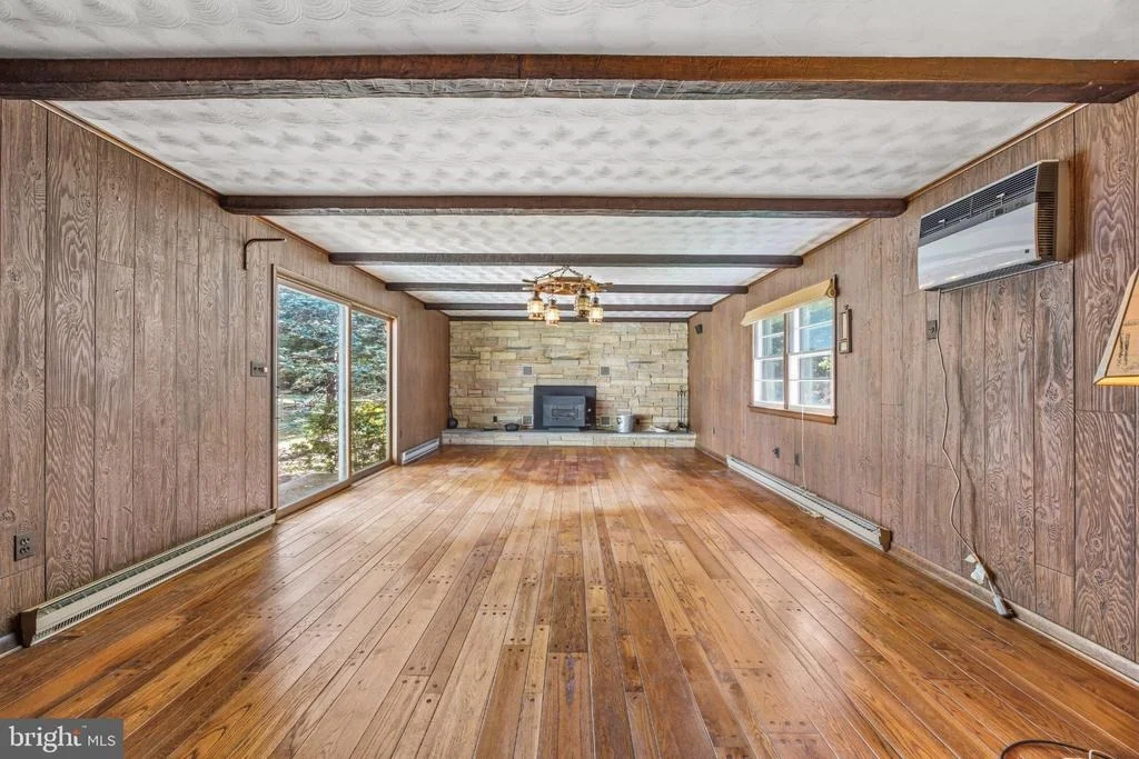 Photo of 4891 IDLEWILDE ROAD