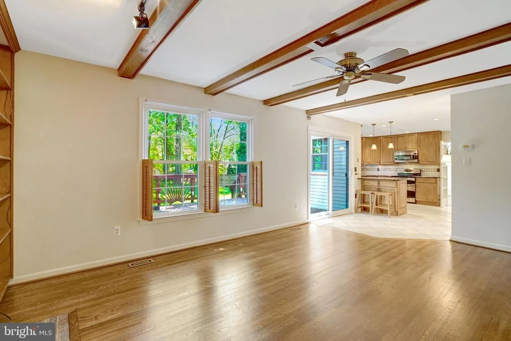 Photo of 8517 ELECTRIC AVE