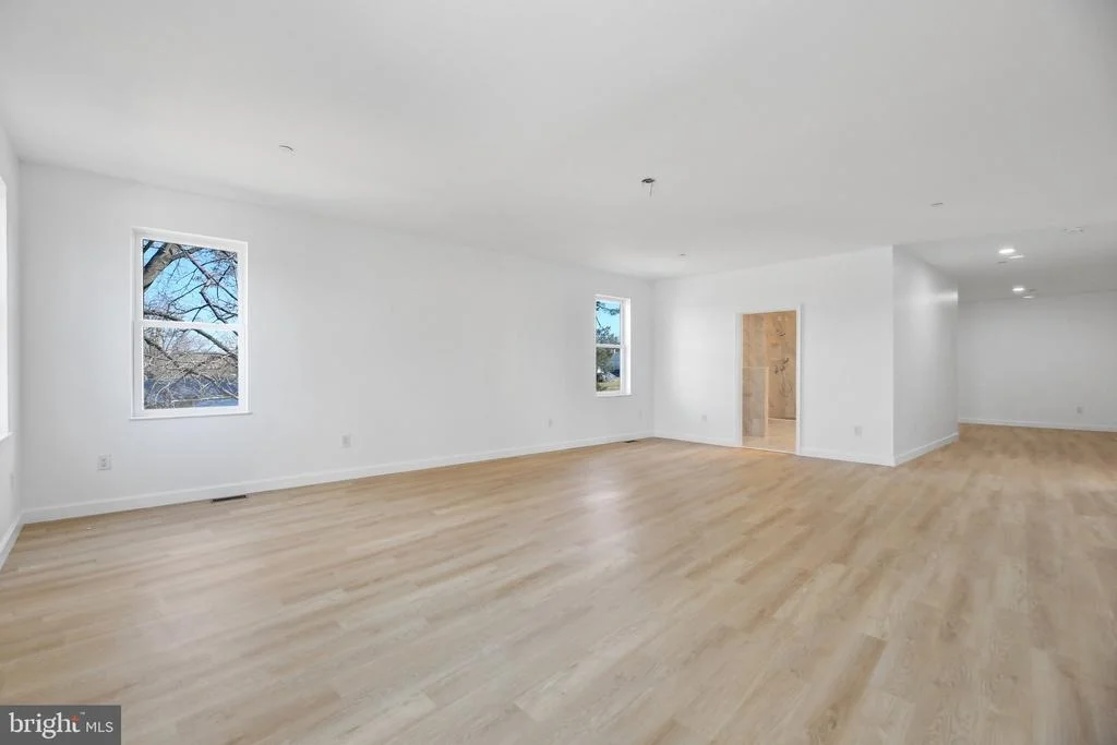 Photo of 8325 GROVE ANGLE ROAD
