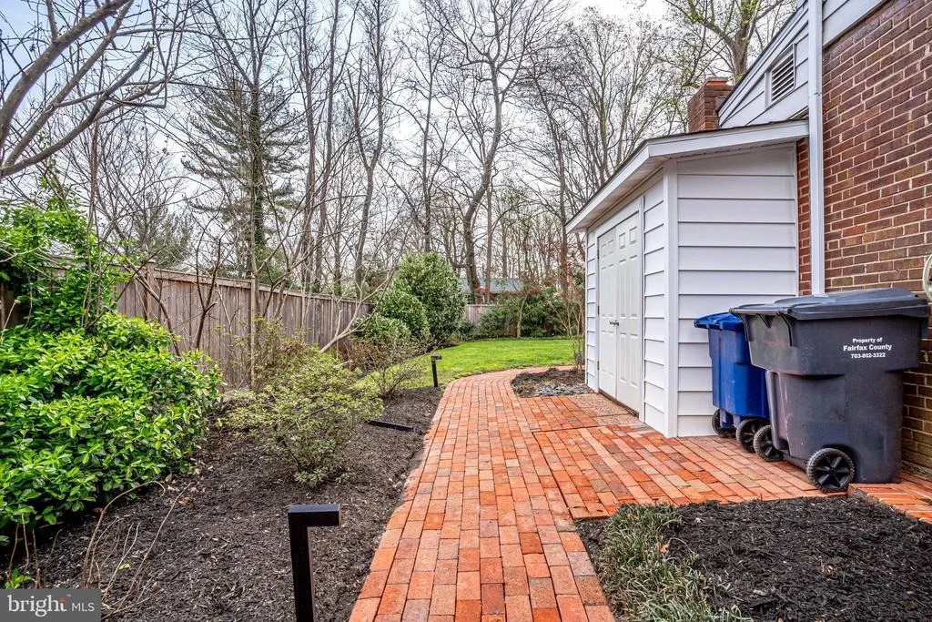 Photo of 3905 ROSE LANE