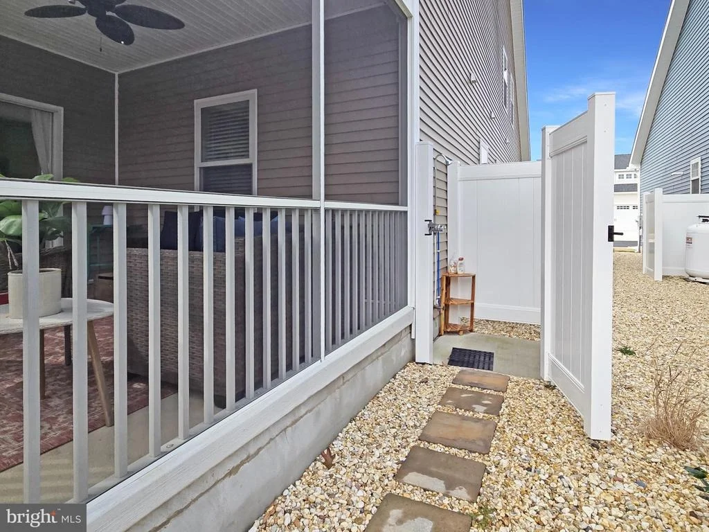 Photo of 33768 CATCHING COVE COURT
