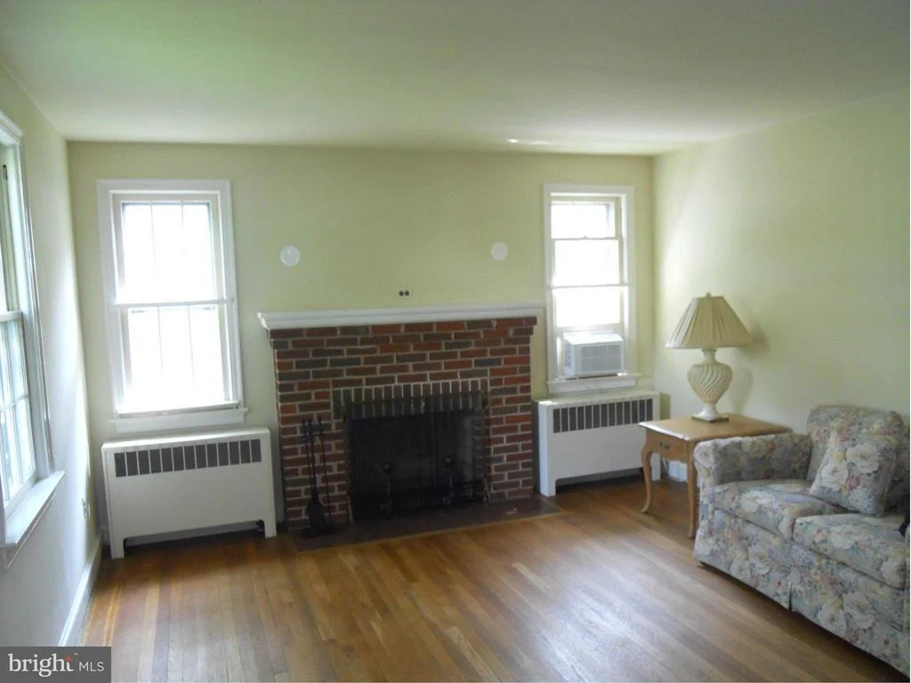 Photo of 9510 MONROE STREET