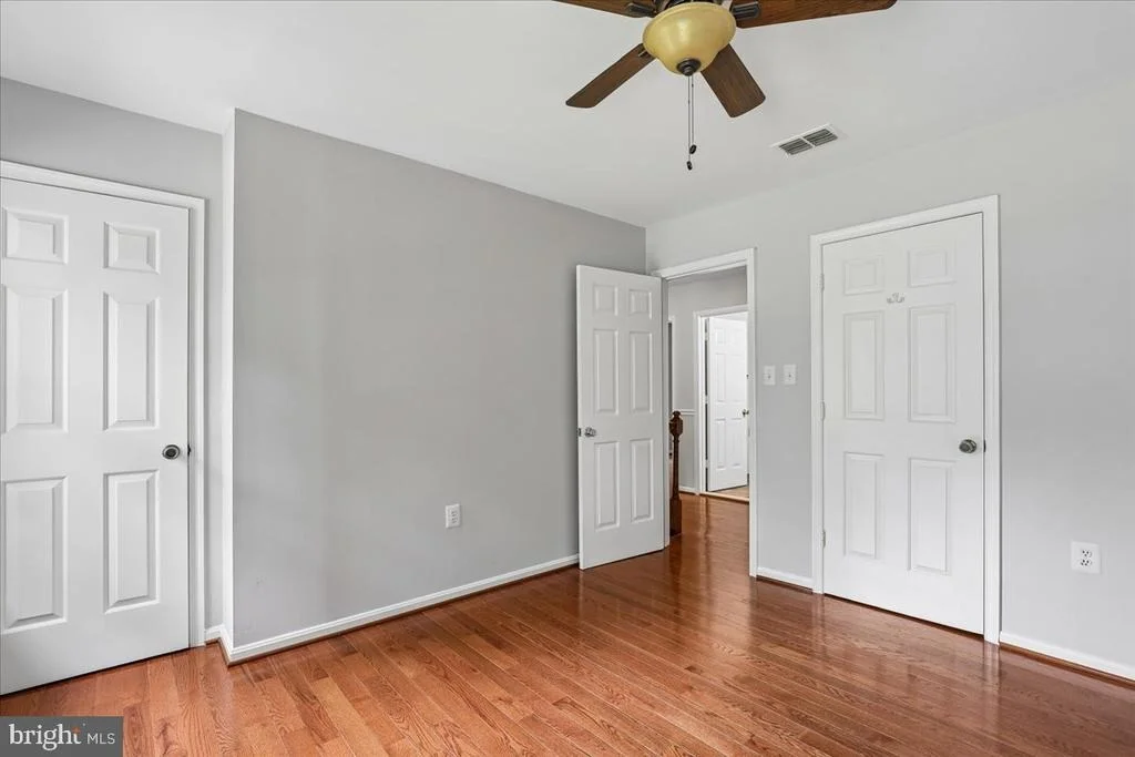 Photo of 8253 HONEYSUCKLE ROAD