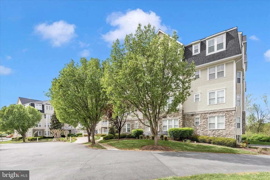 Photo of Unit 105 at 2520 WATERSIDE DRIVE