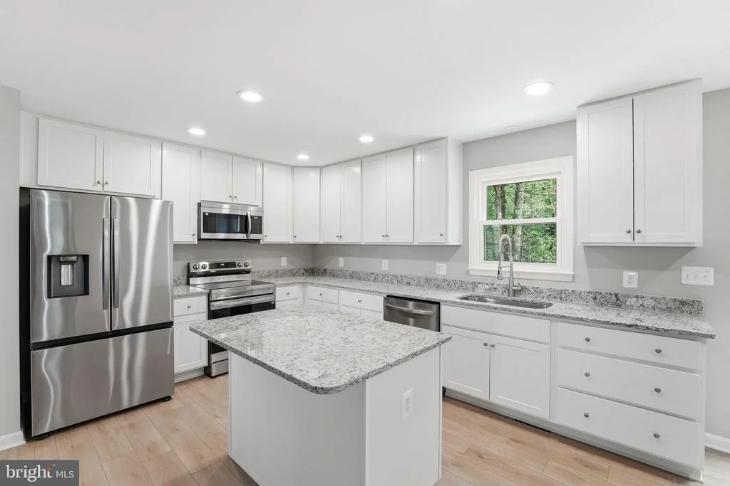 Photo of 3229 COLVIN ROAD