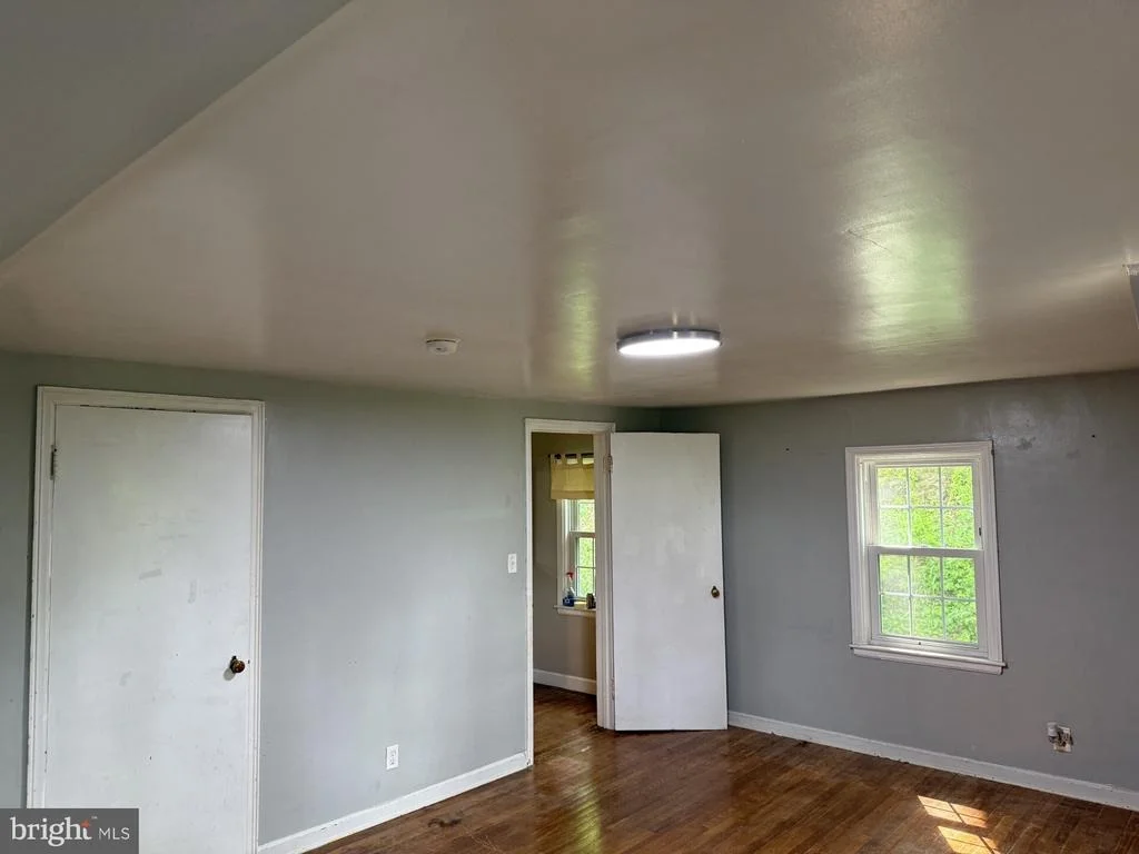 Photo of 32 FAIRFAX DRIVE