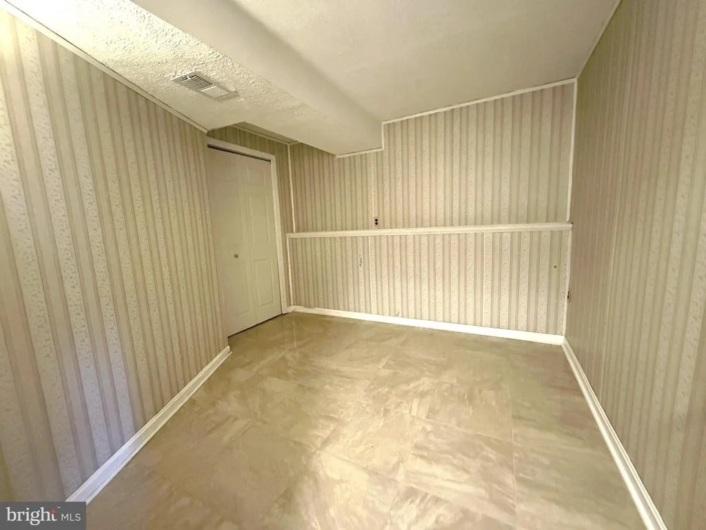 Photo of 494 SULKY LANE