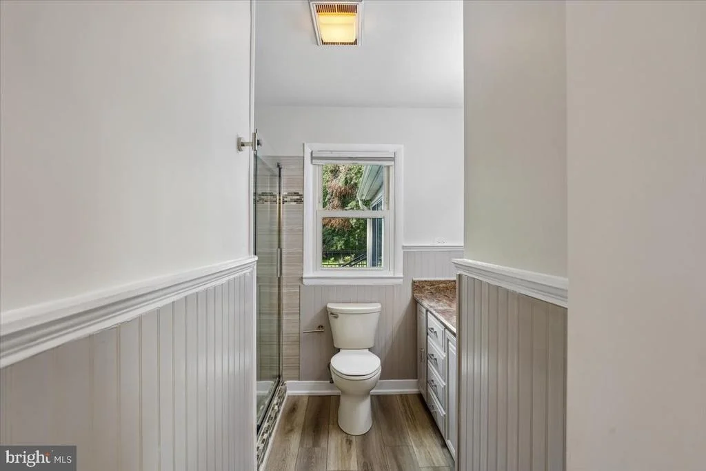 Photo of 833 MEADOW ROAD
