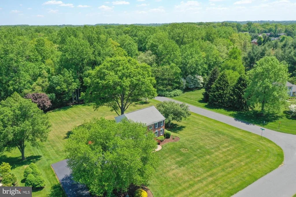 Photo of 18521 AZALEA DRIVE