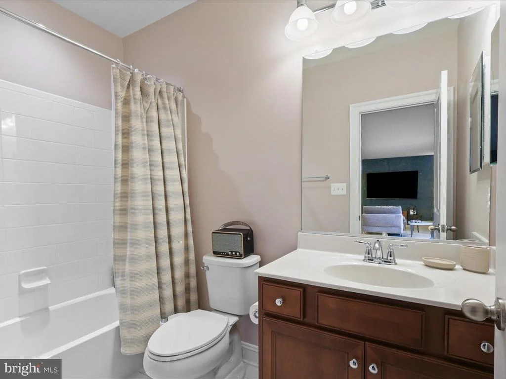 Photo of 25970 LIQUIDAMBAR LANE