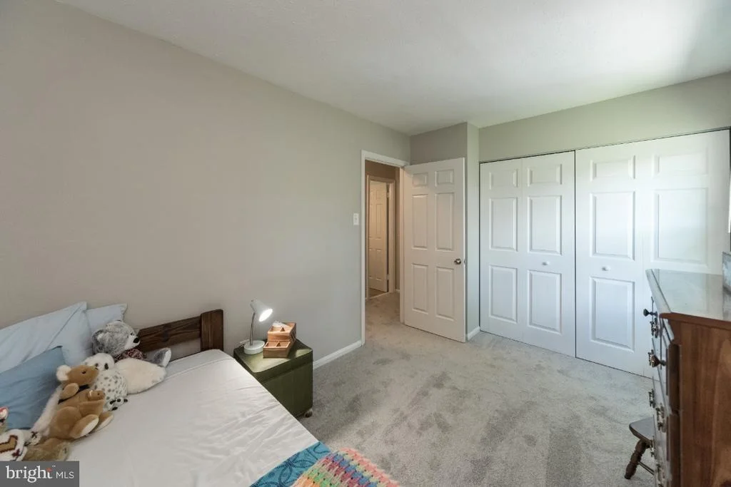 Photo of 10002 HERDING ROW