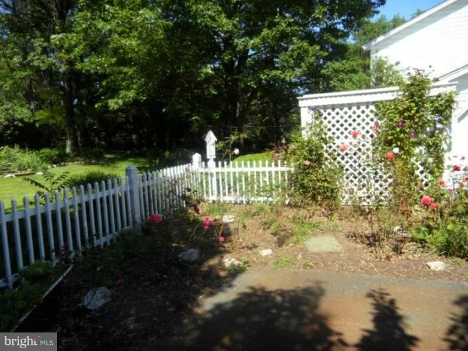Photo of 5803 MEADOW DRIVE