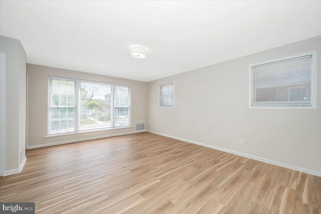 Photo of 3407 FLORAL STREET