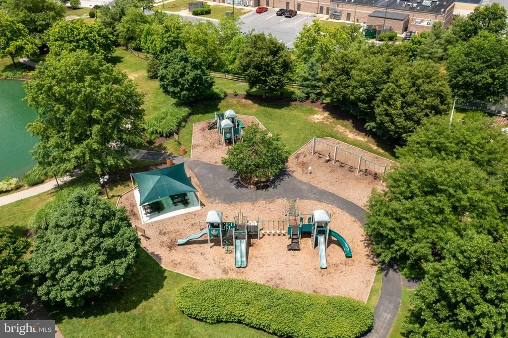 Photo of 2402 SUMMERSHADE COURT