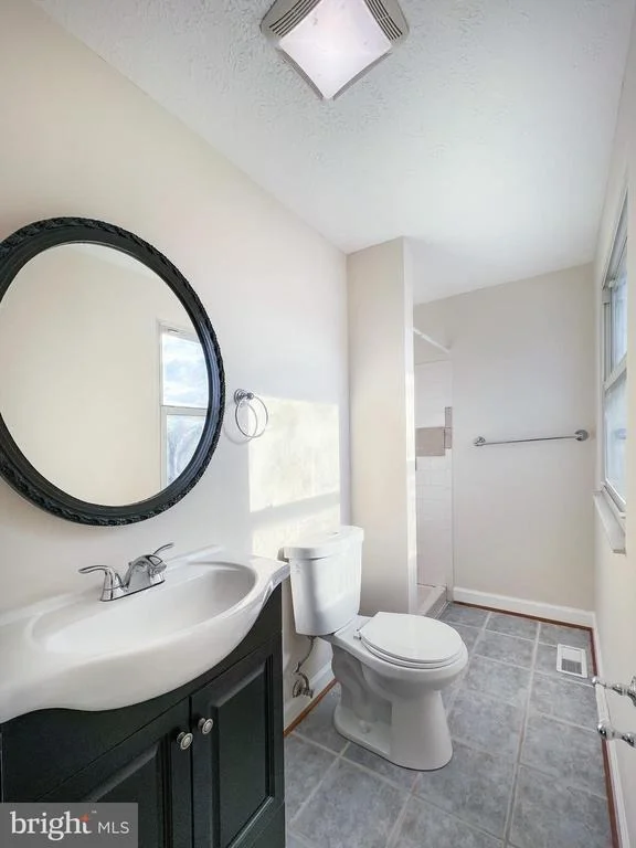 Photo of 1800 LAWNVIEW DRIVE