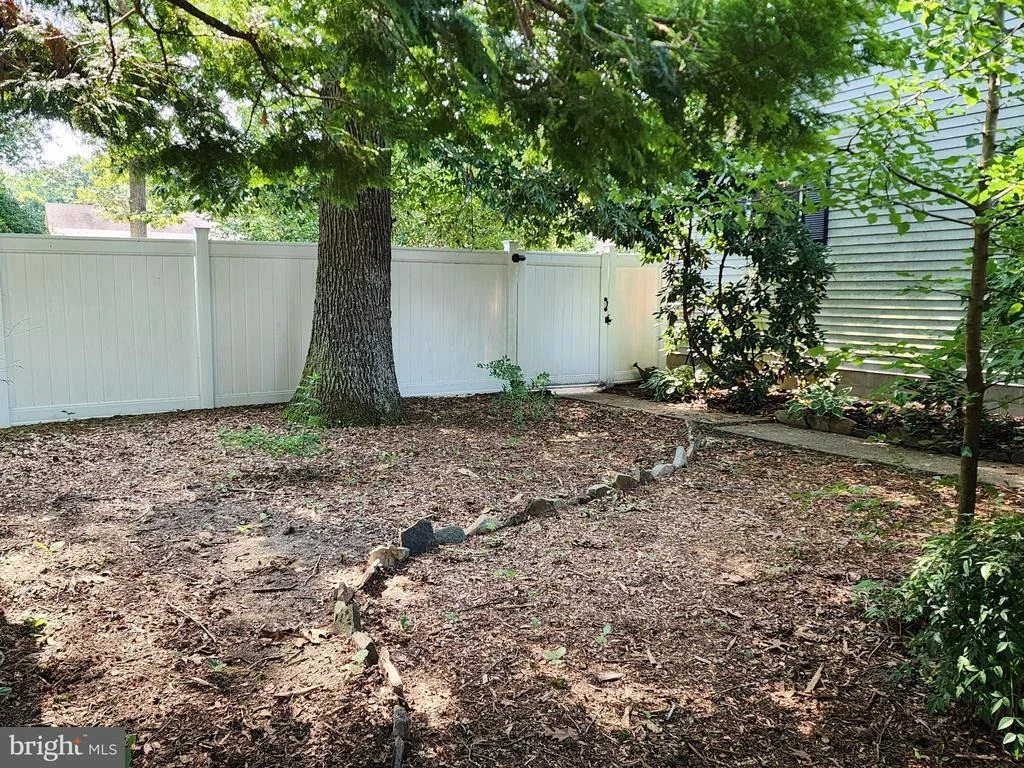 Photo of 19605 DOE DRIVE