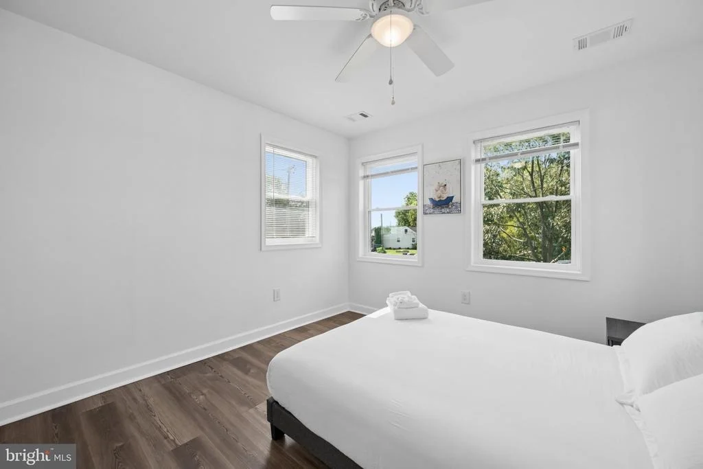 Photo of 456 DEALE ROAD