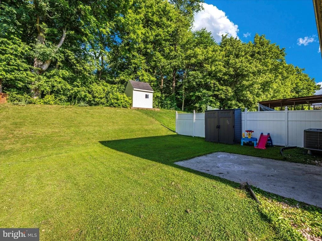 Photo of 10116 SAINT GEORGE CIRCLE