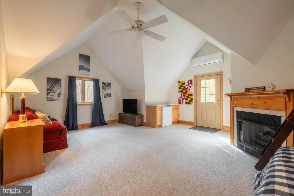 Photo of 128 BRIDGEVIEW LANE