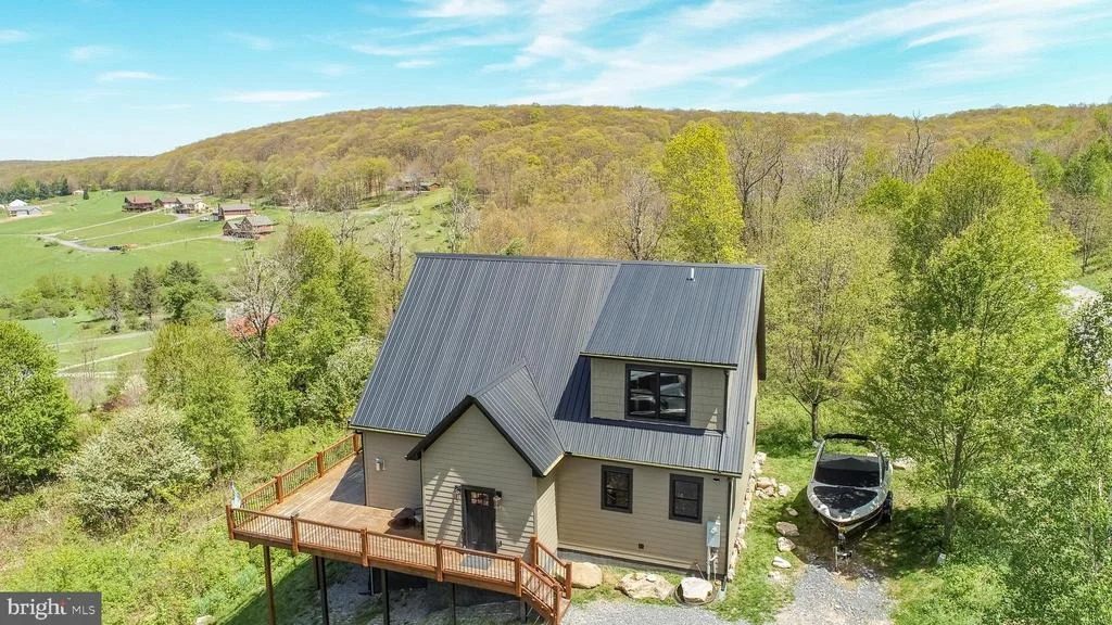 Photo of 120 DAISY DRIVE