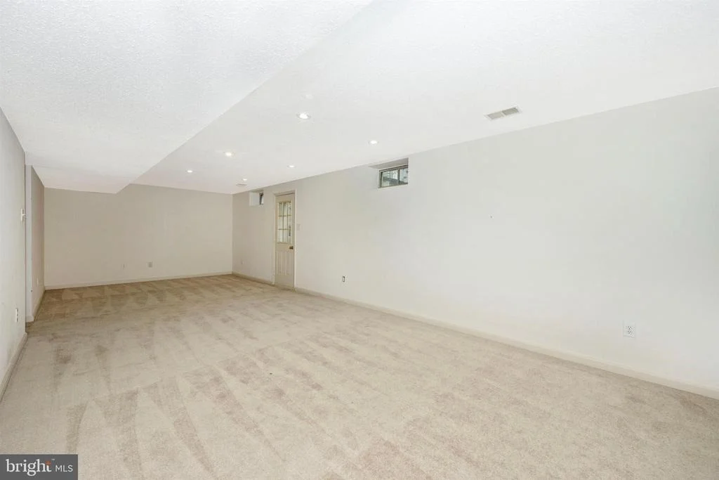 Photo of 21206 EMERALD DRIVE