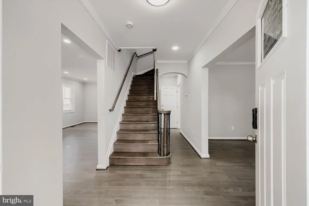 Photo of 150 LINCOLN ROAD
