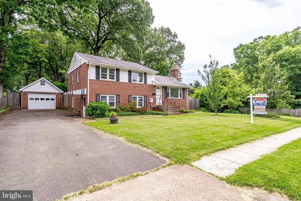 Photo of 4235 SIDEBURN ROAD