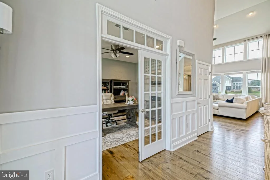Photo of 33285 MAGGIE LANE