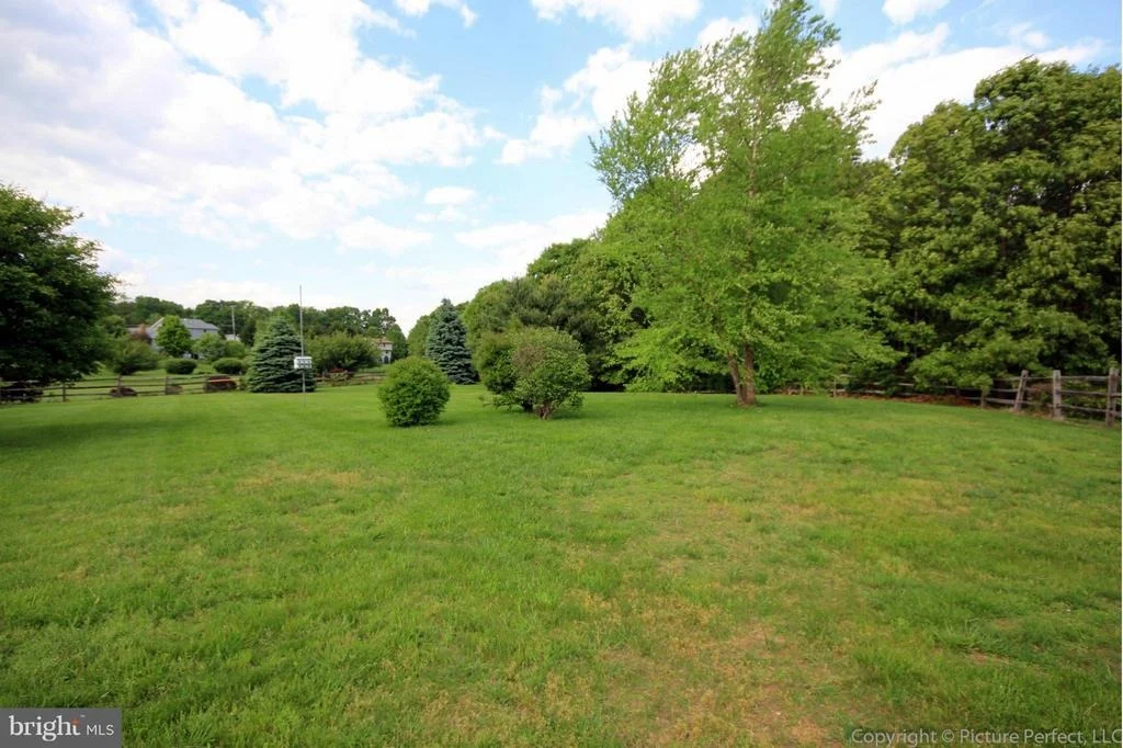 Photo of 7131 WANDA DRIVE