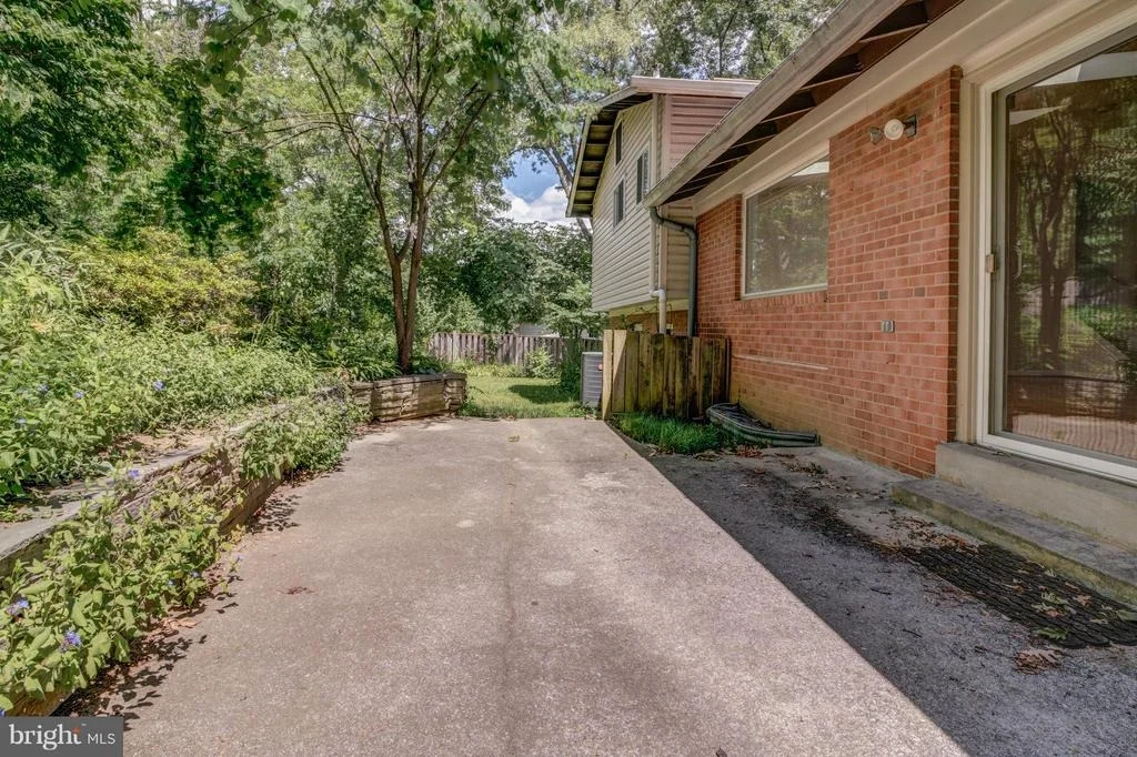 Photo of 11431 GEORGETOWNE DRIVE