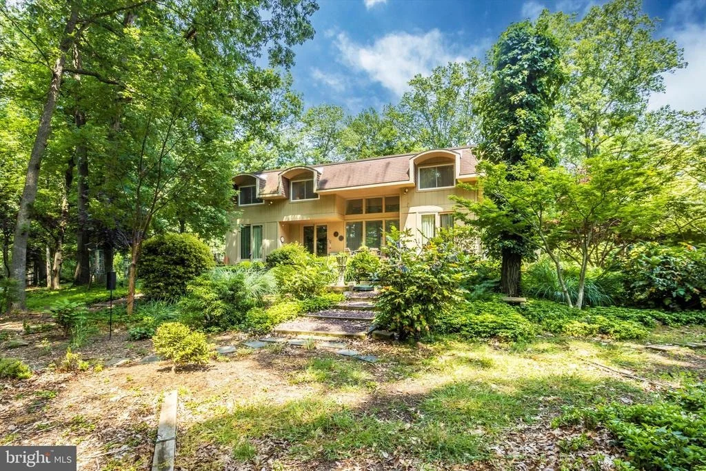 Photo of 13800 CREST HILL LANE