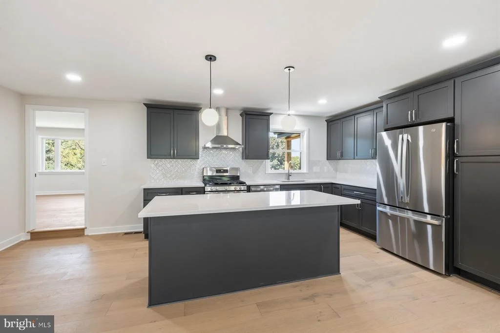 Photo of 13132 MANOR DRIVE