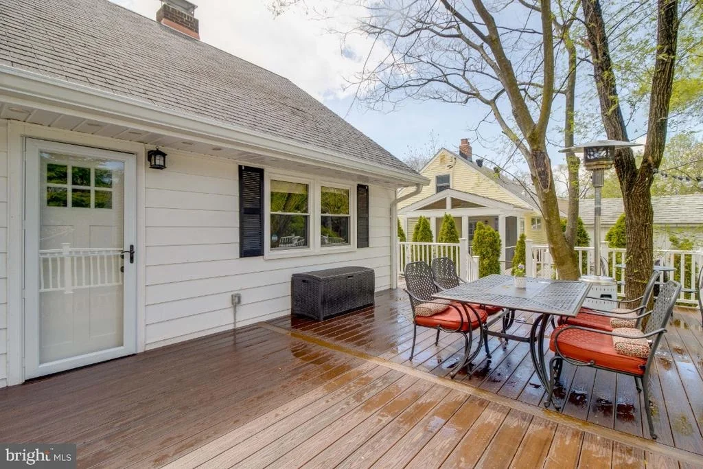 Photo of 903 ROBIN ROAD