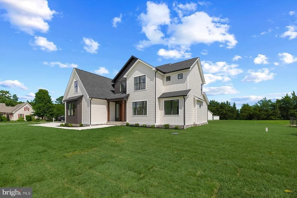 Photo of 3 PERSIMMON LANE