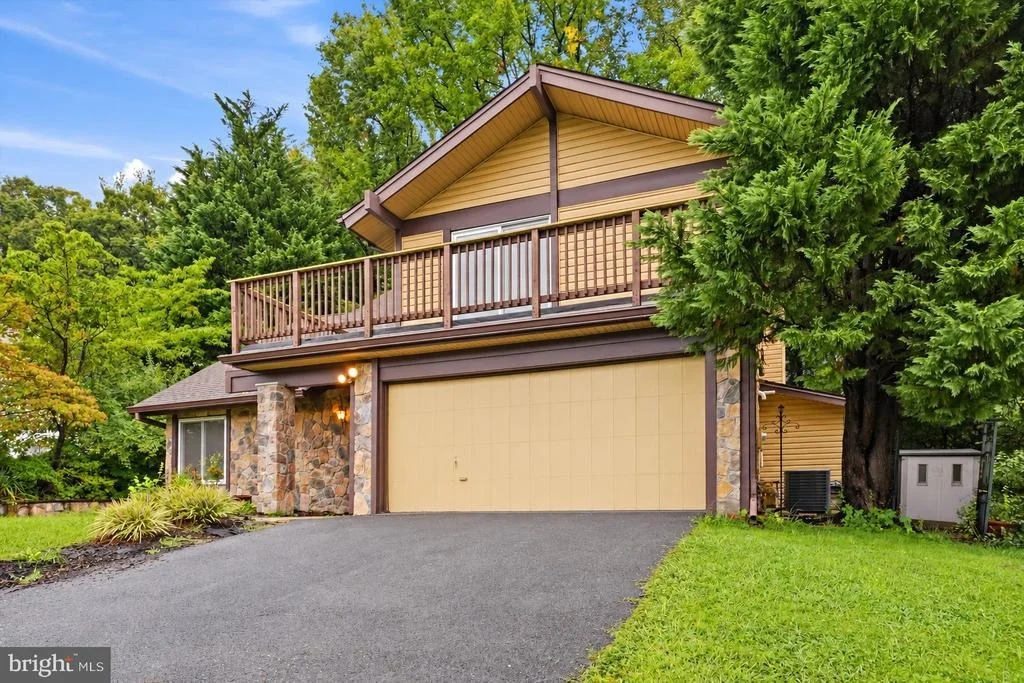 Photo of 7818 MULBERRY BOTTOM LANE