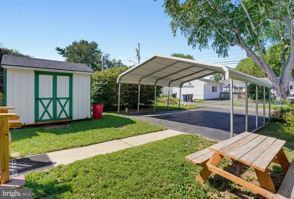 Photo of 50 N HALSEY ROAD