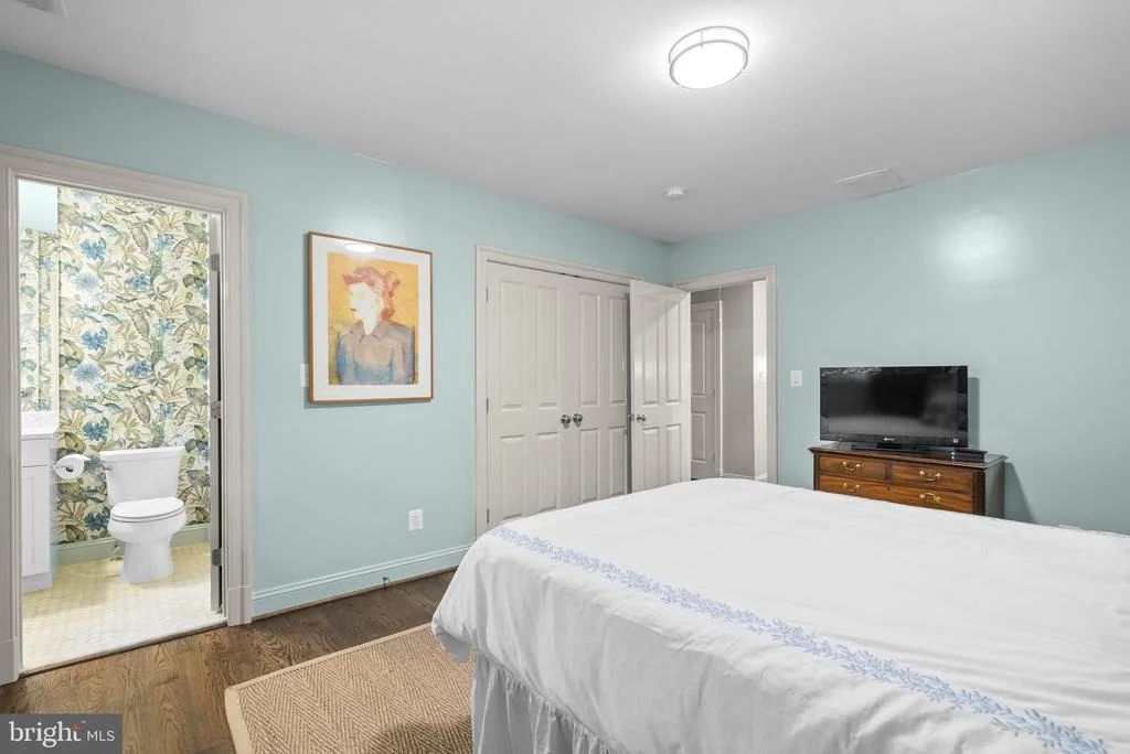Photo of 8025 RIVERSIDE DRIVE
