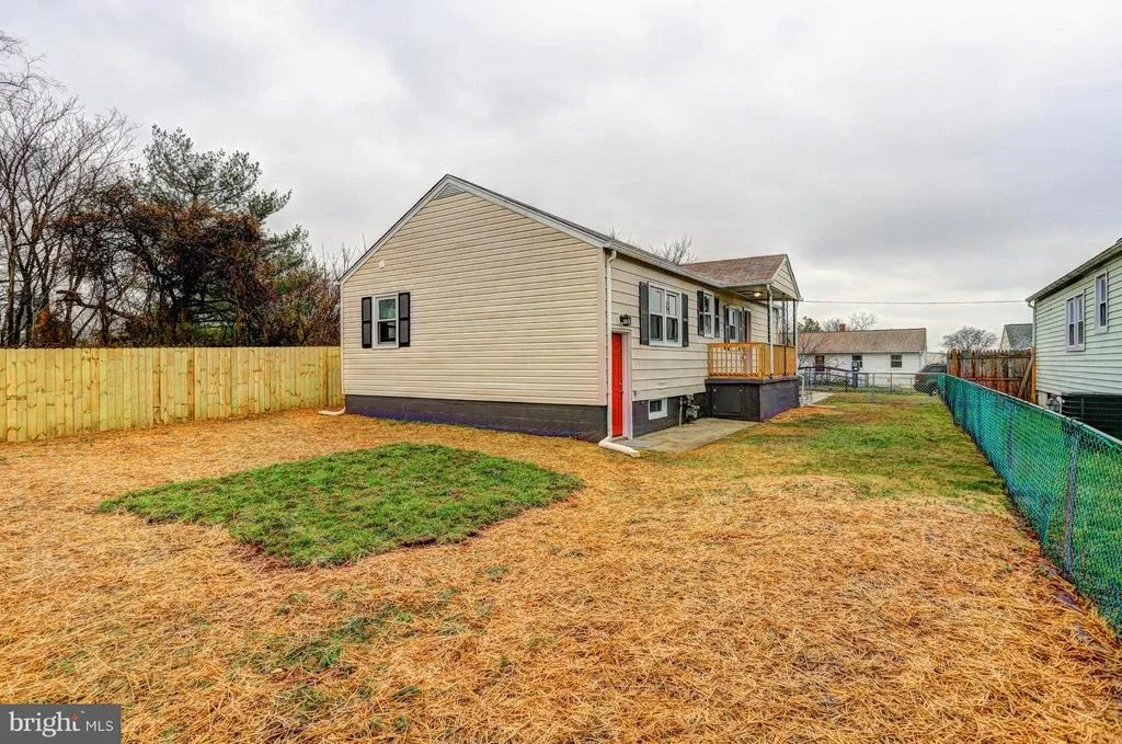 Photo of 516 HOLY CROSS ROAD