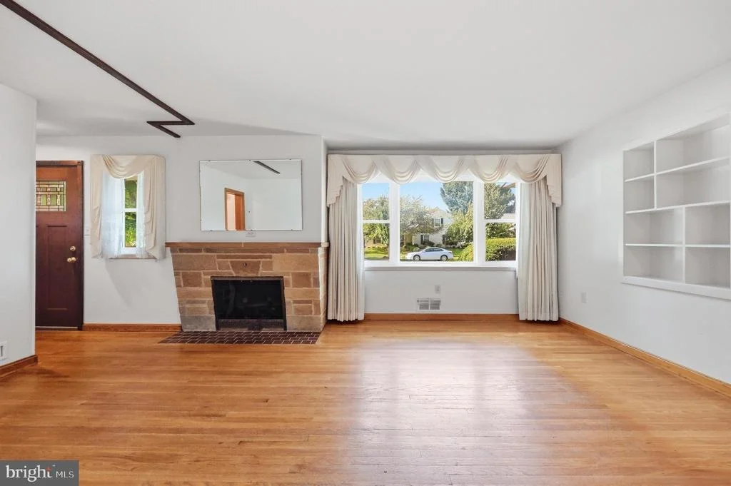 Photo of 114 FAIRVIEW AVENUE