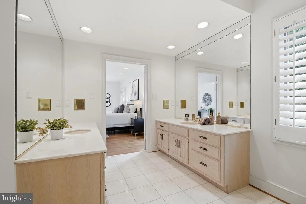 Photo of 9801 BENTCROSS DRIVE