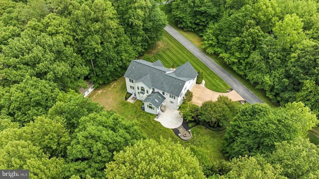 Photo of 3820 LEAFCREST COURT