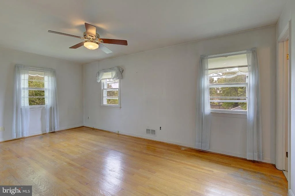 Photo of 5907 BEDFORD LANE