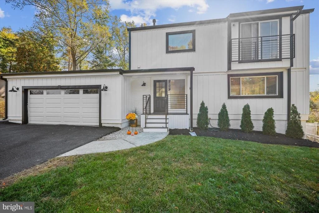 Photo of 14937 WELLWOOD ROAD